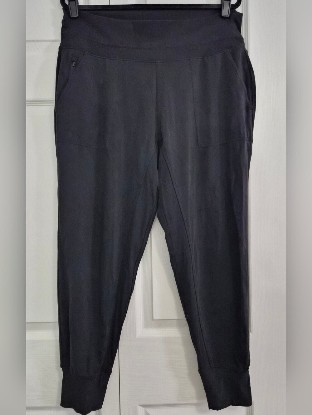 Athleta Black Salutation Jogger Pants Athletic Style Large